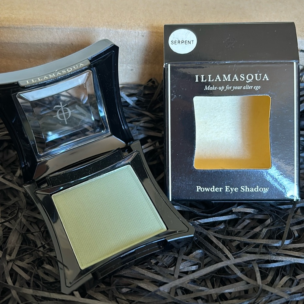ILLAMASQUA || Serpent eyeshadow